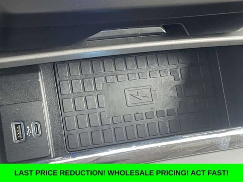 Certified 2021 Ford Expedition XLT RWD image 30