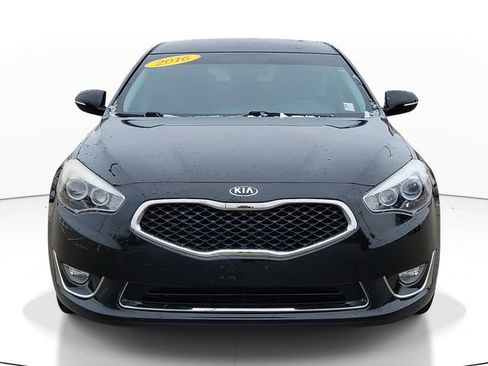 Used 2016 Kia Cadenza image 2