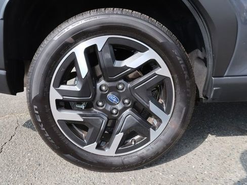 Certified 2025 Subaru Forester Limited w/ Popular Package #1 AWD/4WD image 40