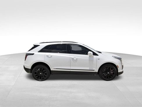 New 2026 Cadillac XT5 Sportv w/ LPO, Onyx Lite Package AWD/4WD image 5