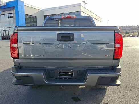 Used 2022 Chevrolet Colorado LT w/ LT Convenience Package image 5