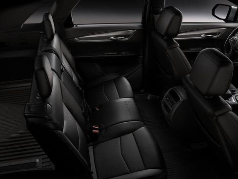 New 2026 Cadillac XT5 Luxury image 13