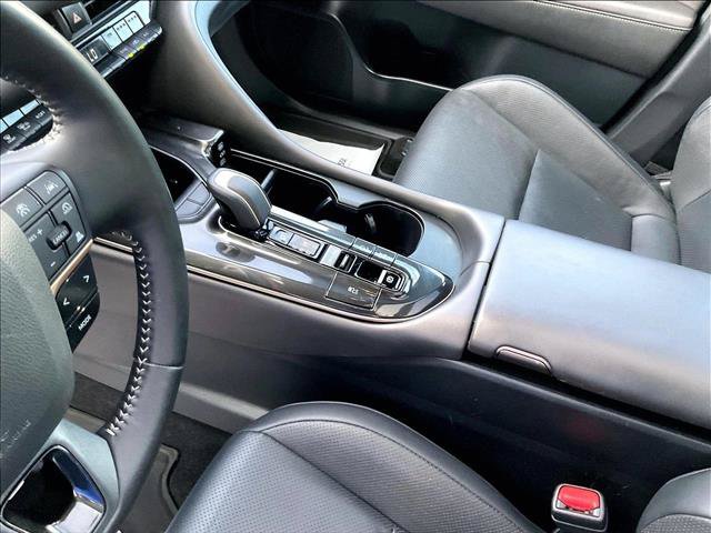 Used 2025 Toyota Crown AWD/4WD image 14