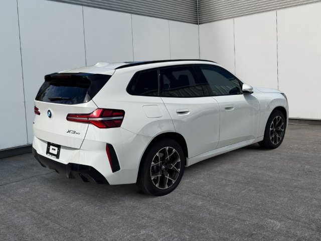 Certified 2025 BMW X3 xDrive30i w/ Premium Package AWD/4WD image 5