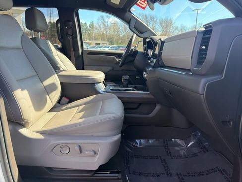 Used 2023 GMC Sierra 1500 SLT image 10