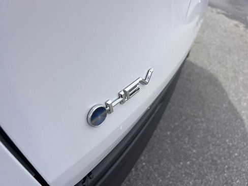 Used 2025 Toyota Sienna XLE FWD image 39