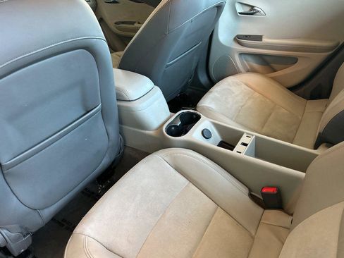 Used 2013 Chevrolet Volt Premium w/ Premium Trim Package image 11