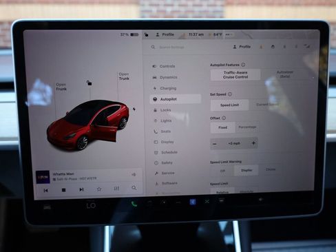 Used 2018 Tesla Model 3 Long Range image 41