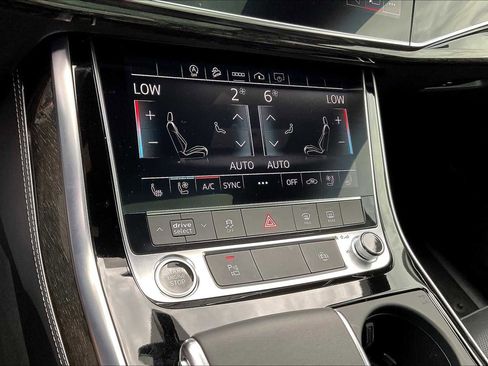 Used 2024 Audi Q8 Premium Plus w/ Premium Plus Package image 30