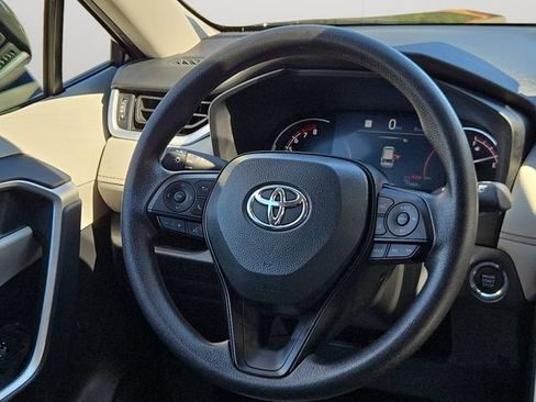 Certified 2025 Toyota RAV4 XLE w/ Convenience Package AWD/4WD image 18