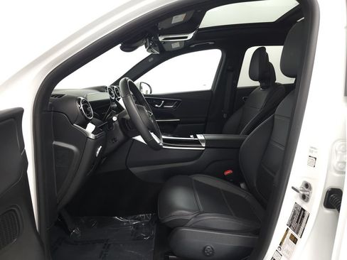 Certified 2026 Mercedes-Benz GLC 300 4MATIC image 7