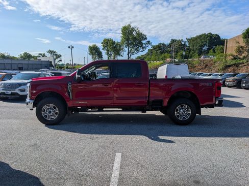 Certified 2025 Ford F250 Lariat w/ FX4 Off-Road Package AWD/4WD image 3