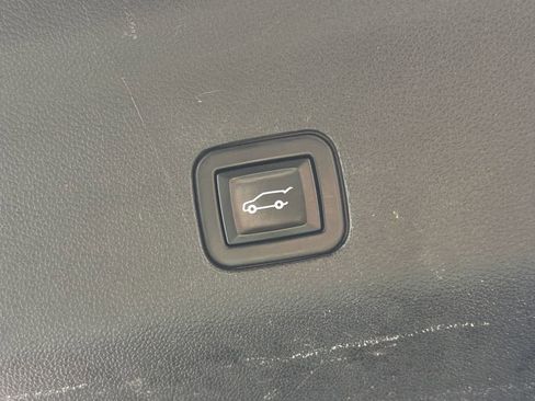 Used 2021 GMC Yukon XL AT4 w/ Rear Media and Nav Package image 19