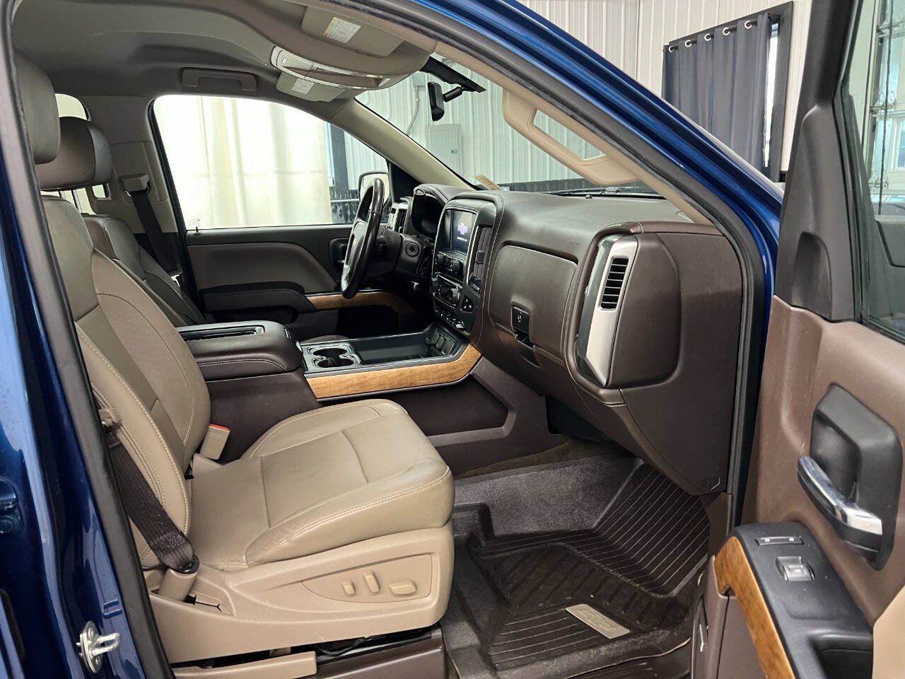 Used 2017 Chevrolet Silverado 1500 LTZ w/ High Desert Package AWD/4WD image 11