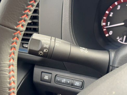 Used 2024 Nissan Frontier Pro-X w/ Technology Package RWD image 15