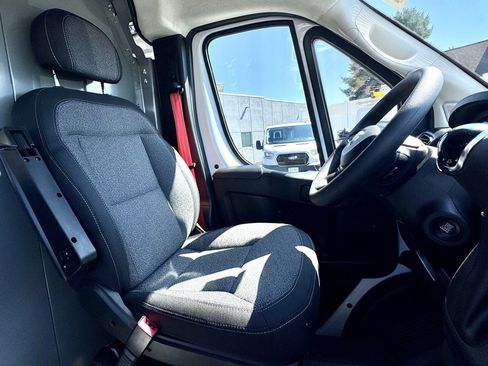 Used 2025 RAM ProMaster 3500 image 21