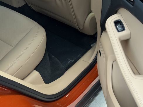 Used 2025 Porsche Macan image 43