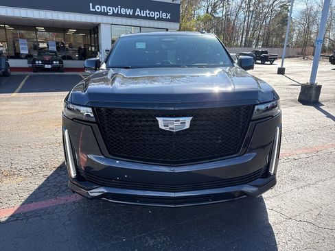 Used 2024 Cadillac Escalade Sport w/ LPO, ONYX Package image 3