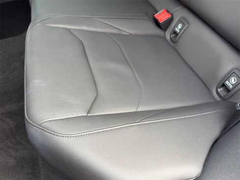 Used 2021 Volkswagen Arteon SE w/ Arteon MDO Package image 31