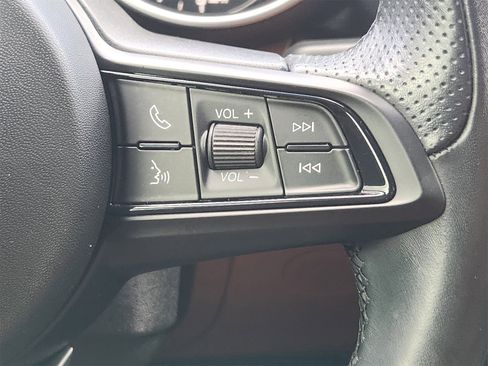 Used 2020 Alfa Romeo Giulia Ti Sport w/ Quick Order Package 22U Sport image 29