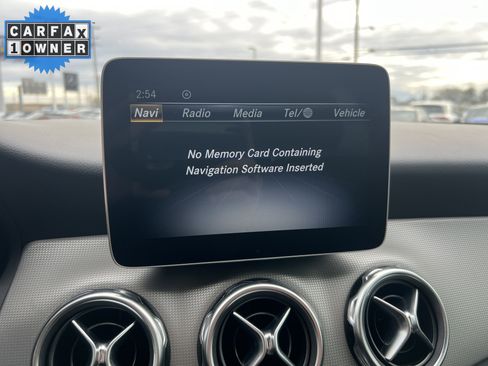 Certified 2018 Mercedes-Benz GLA 250 250 image 29