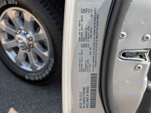 New 2026 RAM 2500 Big Horn AWD/4WD image 29