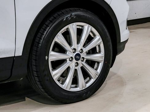 Used 2019 Ford Escape SEL image 63