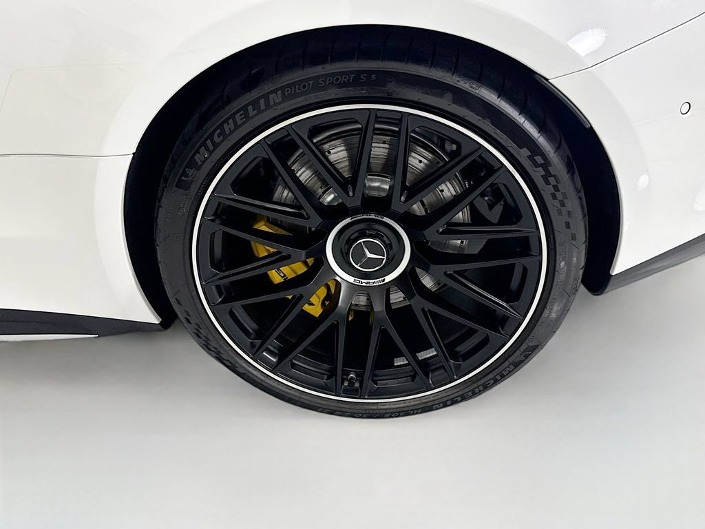Used 2024 Mercedes-Benz AMG GT 63 image 29