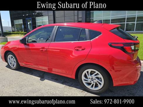 Used 2025 Subaru Impreza 2.0i image 3