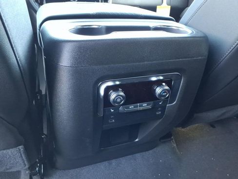 New 2026 GMC Yukon AT4 w/ AT4 Premium Package image 8