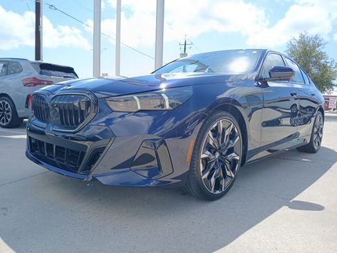 New 2026 BMW 530i w/ M Sport Package RWD image 3