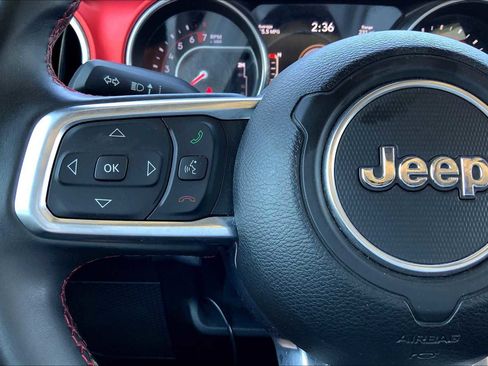 Used 2018 Jeep Wrangler Unlimited Rubicon image 23