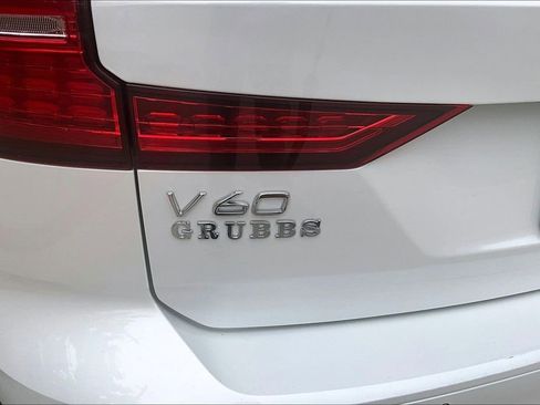 Used 2025 Volvo V60 B5 Cross Country Plus AWD/4WD image 42