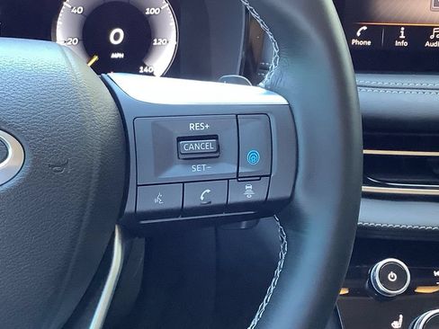 Used 2022 INFINITI QX60 Sensory w/ Cargo Package AWD/4WD image 9