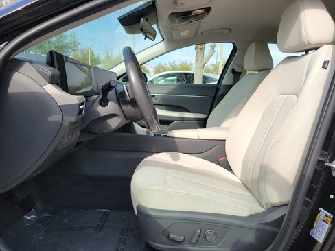 Used 2025 Hyundai Sonata SEL image 12