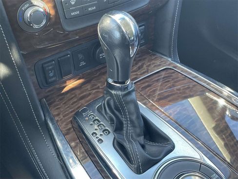 Used 2020 Nissan Armada SL w/ Premium Package image 30