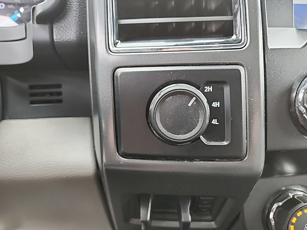 Used 2022 Ford F350 XLT AWD/4WD image 9