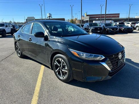 Used 2024 Nissan Sentra SV w/ All-Weather Package image 8