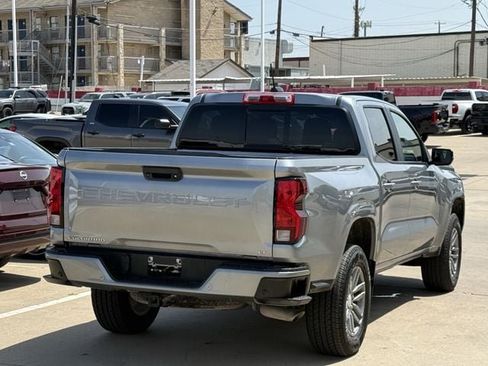 Used 2023 Chevrolet Colorado LT w/ LT Convenience Package RWD image 4