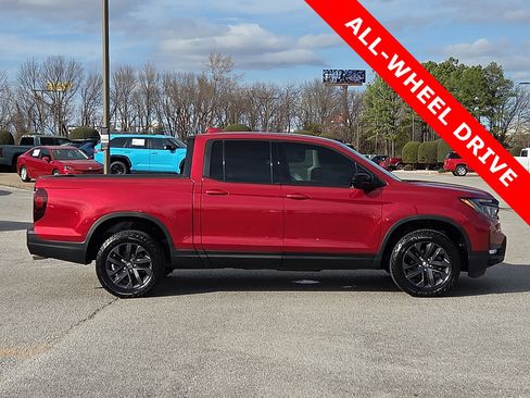 Used 2025 Honda Ridgeline Sport image 6