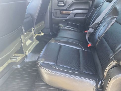 Used 2018 GMC Sierra 1500 SLE w/ SLE Value Package image 18