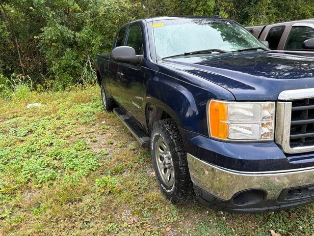 Used 2010 GMC Sierra 1500 SL AWD/4WD image 3