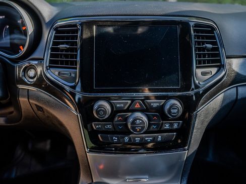 Used 2020 Jeep Grand Cherokee Trailhawk image 20