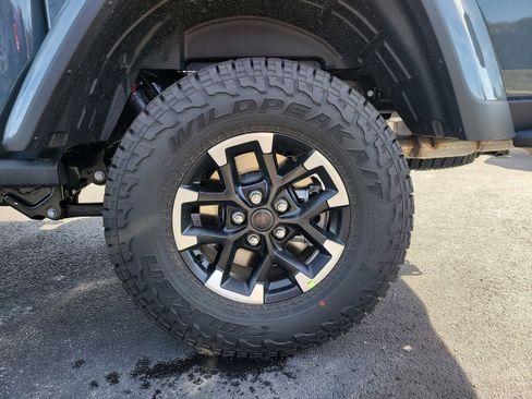 New 2026 Jeep Gladiator Rubicon AWD/4WD image 9