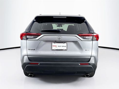 Certified 2022 Toyota RAV4 XLE image 11