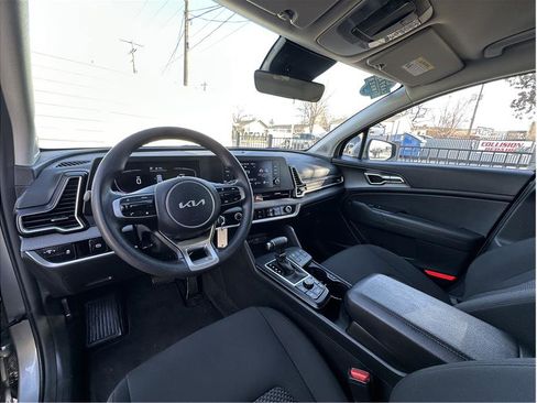Used 2024 Kia Sportage LX image 14