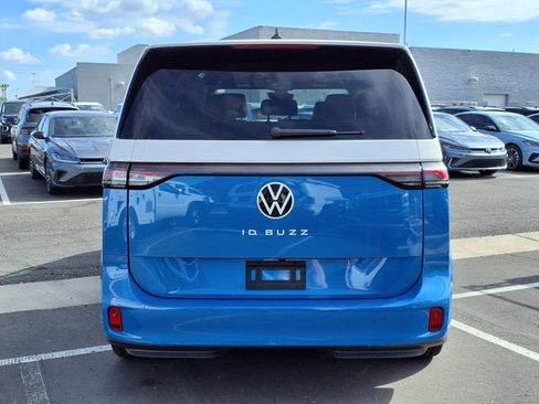 New 2025 Volkswagen ID. Buzz Pro S image 5