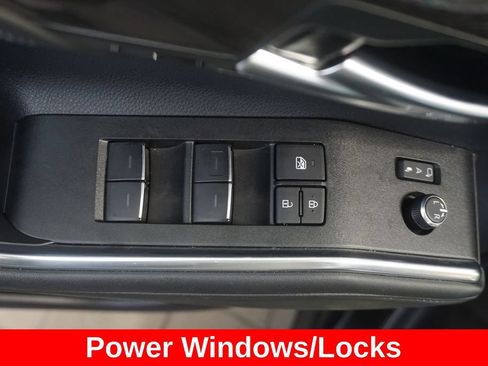 Used 2025 Toyota Highlander Limited AWD/4WD image 5