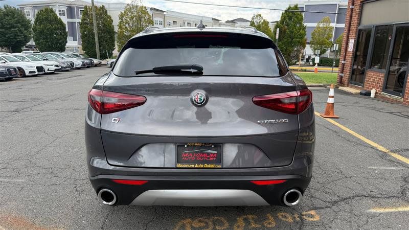 Used 2018 Alfa Romeo Stelvio Ti Sport AWD/4WD image 10