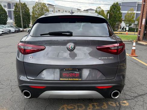 Used 2018 Alfa Romeo Stelvio Ti Sport AWD/4WD image 10